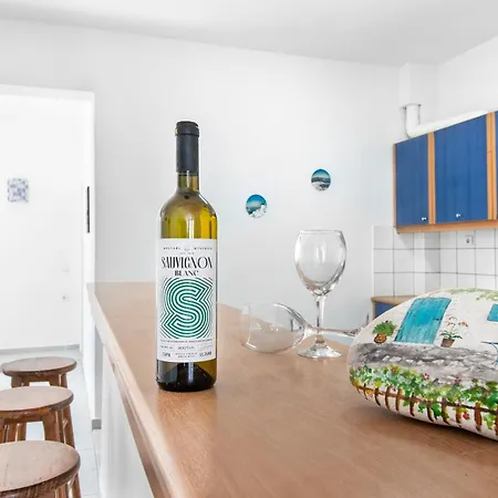 Villa Tsifliki Beachfront Retreat