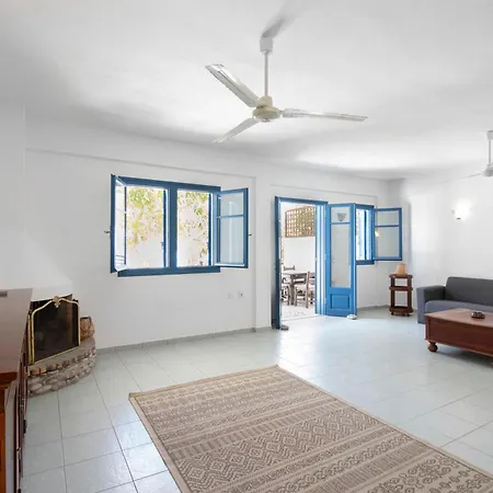 Tsifliki Beachfront Retreat
